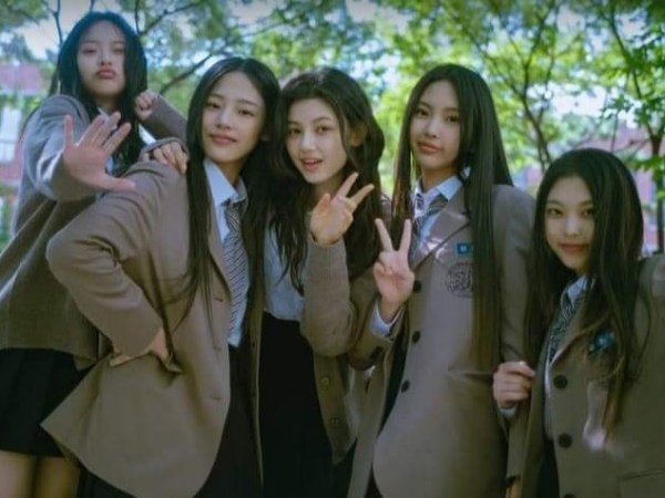 Celebrating 3 Years of NewJeans: A K-Pop&nbsp;Journey