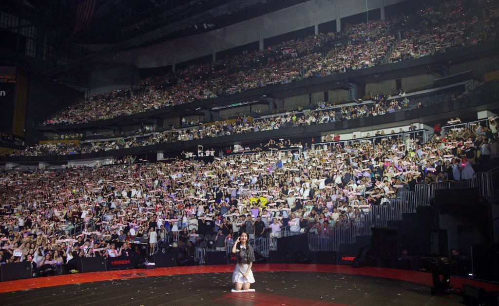 IU World Tour 2024: Magical Moment Of Fan Interaction in&nbsp;Atlanta